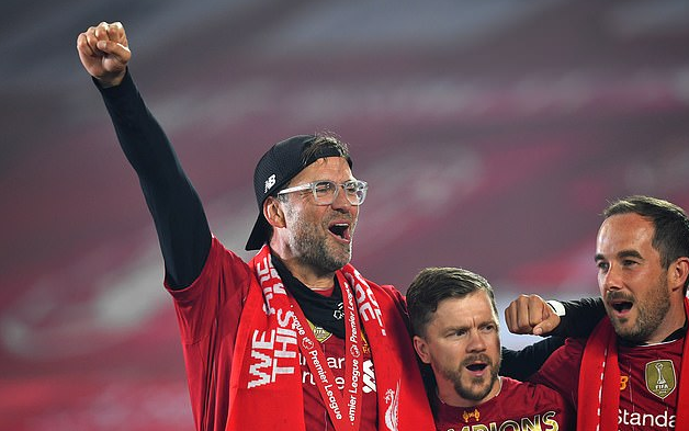 李玮锋：联赛中轴都是外援造成国足没人，这两年踢球孩子多了