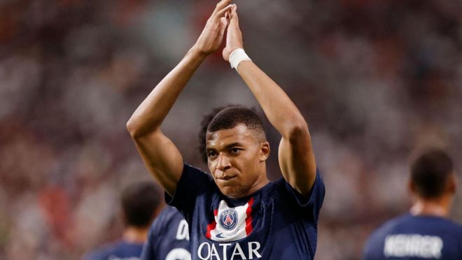 王钰栋首个主力赛季表现：共12球5助攻，荣膺中超本土金靴（王钰栋主力处子季斩12球5助，加冕中超本土金靴）