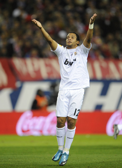 巴萨vs阿拉维斯首发：亚马尔领衔，德容缺席，佩德里替补